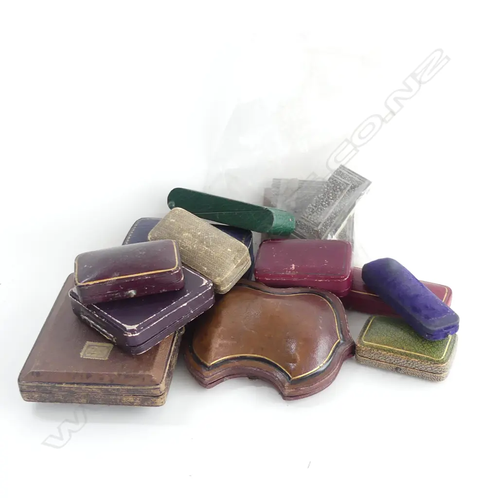 BAG OF ANTIQUE JEWELLERY BOXES some quality examples. about 12 Image 1++