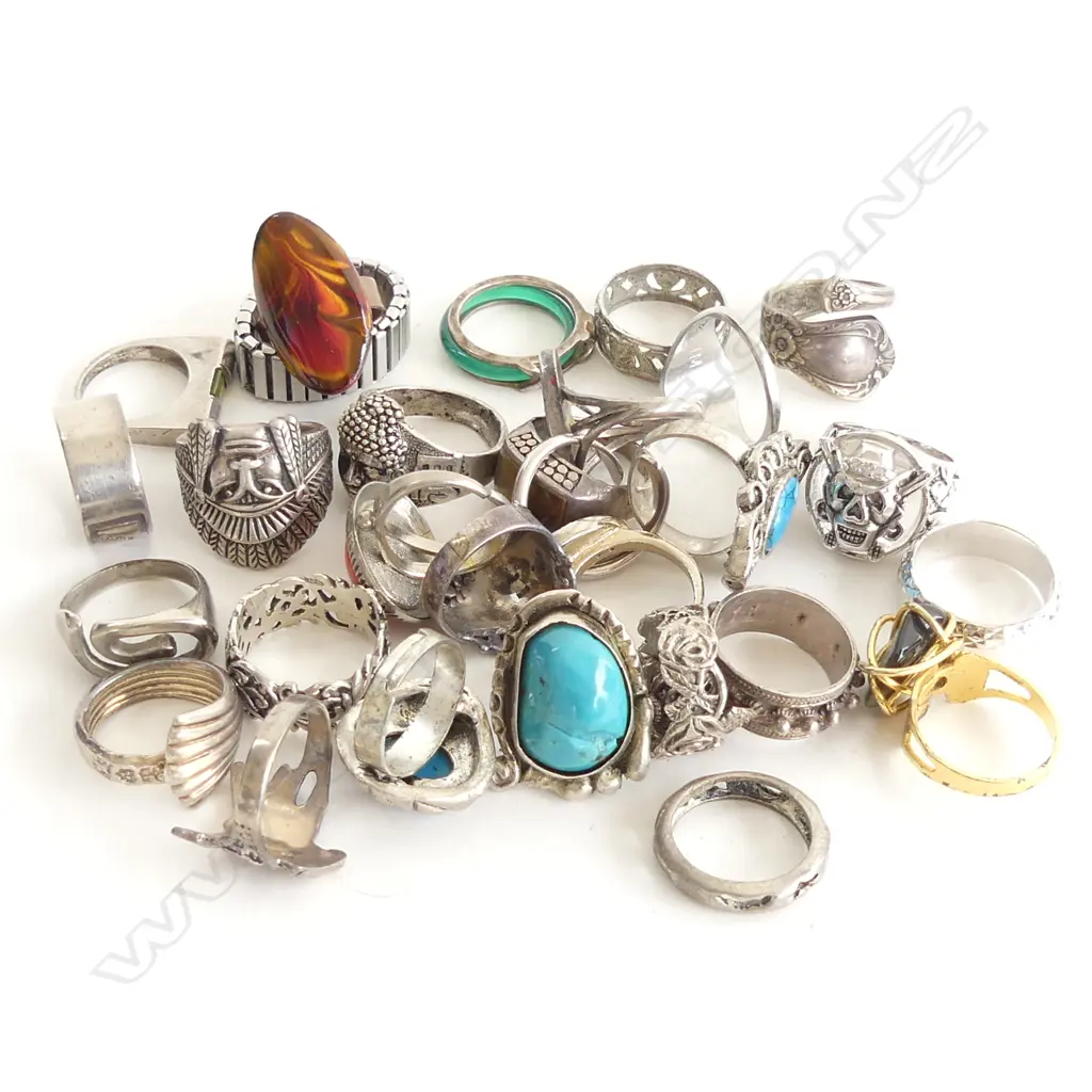 29 ASST. COSTUME RINGS Image 1++