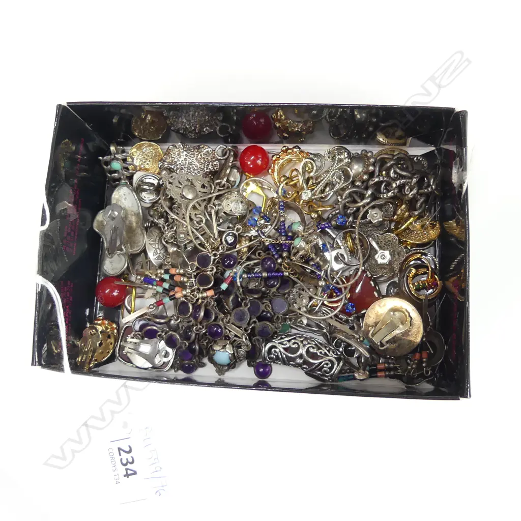 ASST. COSTUME JEWELLERY SOME STG Image 1++