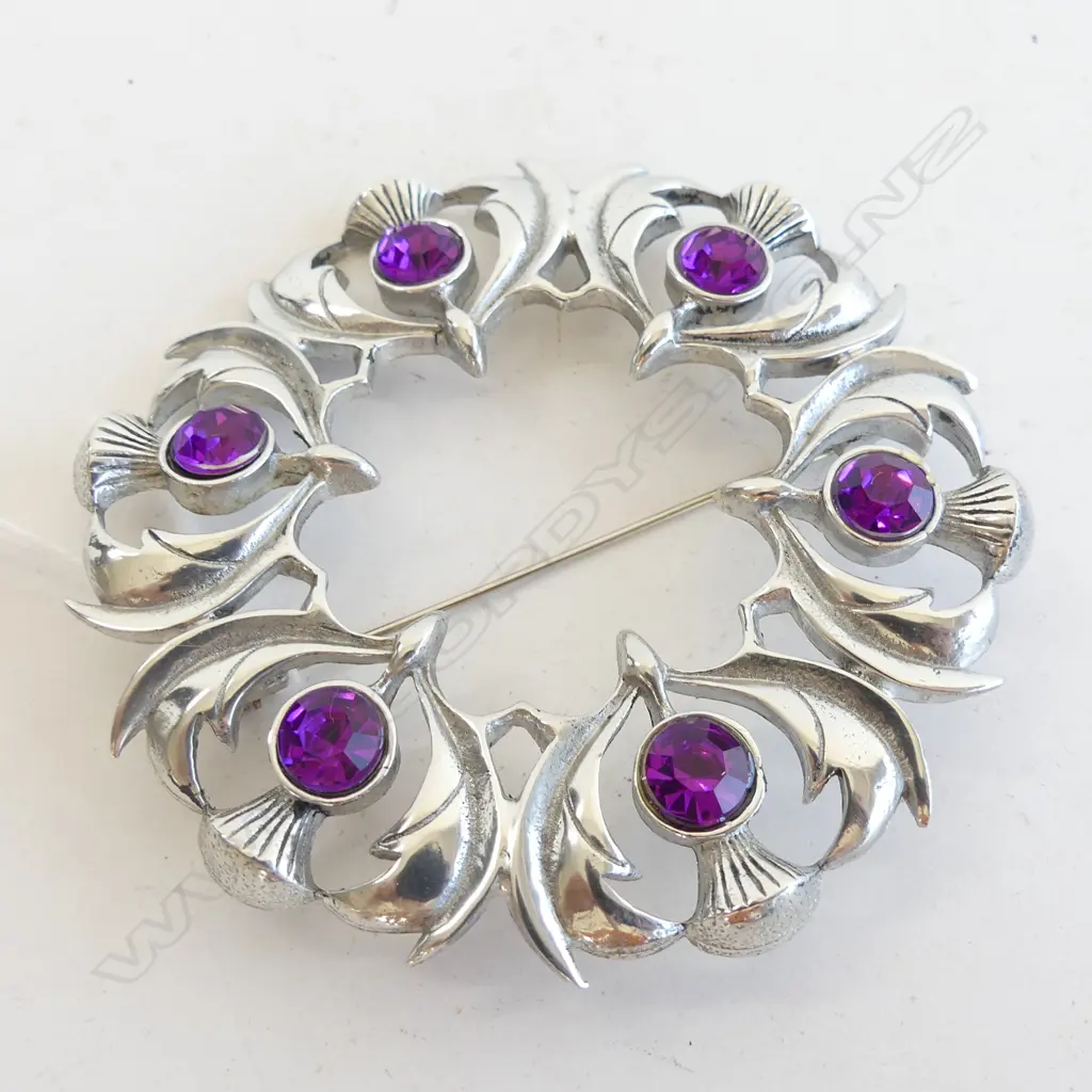 LARGE SILVER TONE SCOTTISH HEATHER & PURPLE STONE BROOCH  DIA.82MM Image 1++