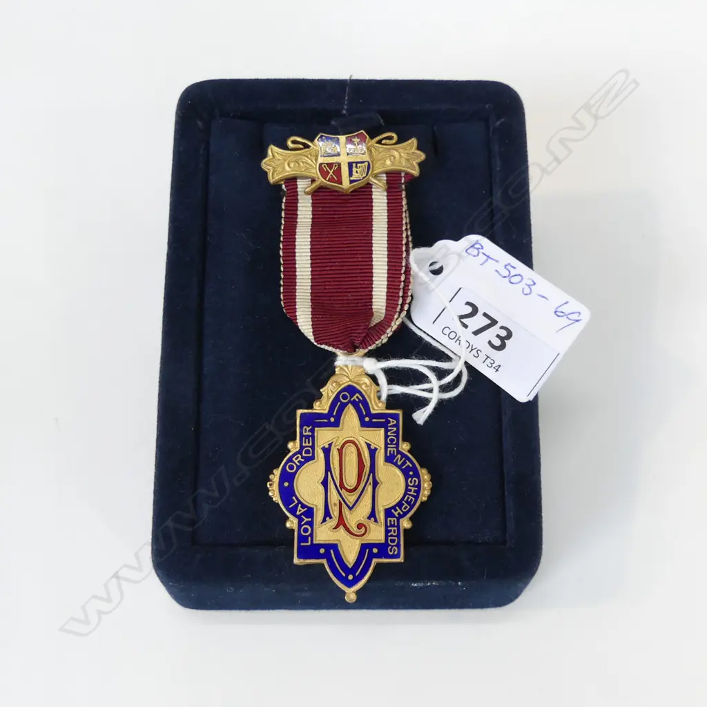 LOYAL ORDER OF ANCIENT SHEPHERDS GILT ENAMEL MEDAL BY TUTILL LONDON L 95MM Image 1++