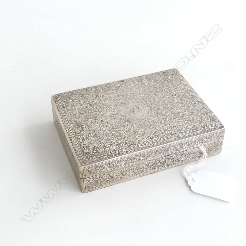 EGYPTIAN SILVER CIGARETTE BOX WITH HALLMARK c1940 wood lined 260gms Image 1++