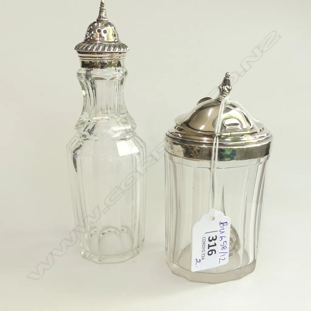 STG & CRYSTAL SUGAR SHIFTER + CONDIMENT CONTAINER Image 1++