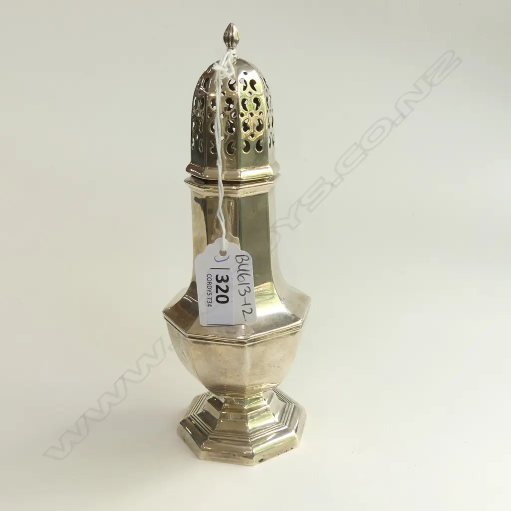 STERLING SUGAR SIFTER HALLMARKED BIRMINGHAM 1923 H.195mm. 145gms Image 1++