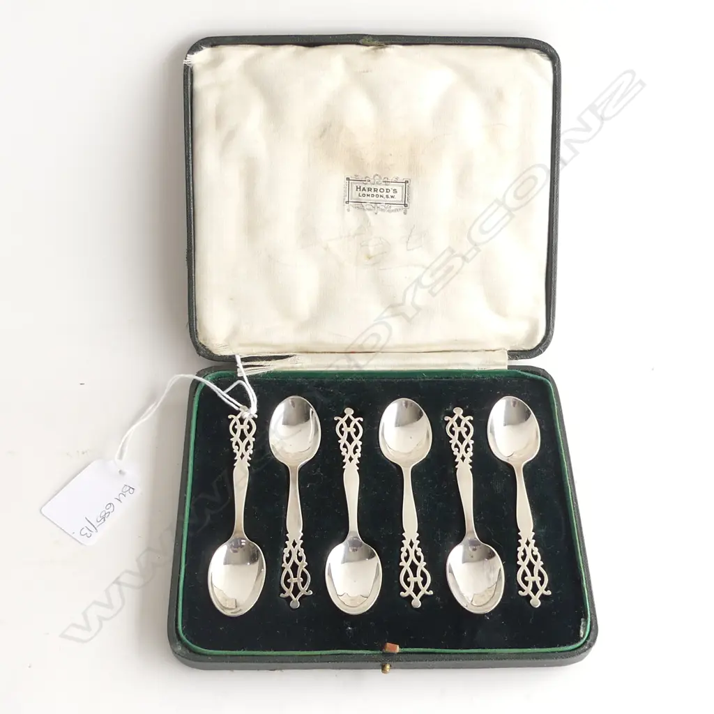 SET OF 6 STG SILVER COFFEE SPOONS, LONDON 1926 w. HARRODS CASE 44 GRAMS Image 1++