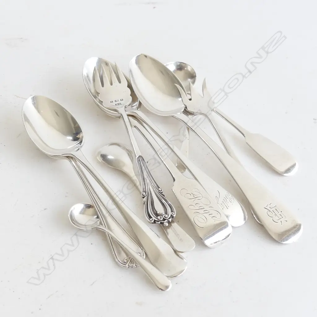 11 ASST. STG SPOONS & FORK 139 GRAMS Image 1++