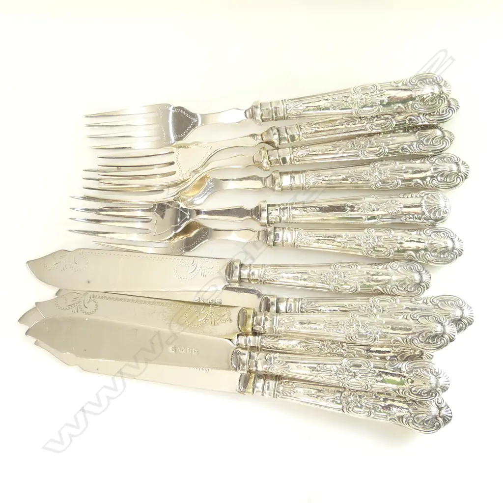 12 PC ORNATE STG SILVER HANDLE FISH SET, 6 KNIVES & 6 FORKS  Image 1++