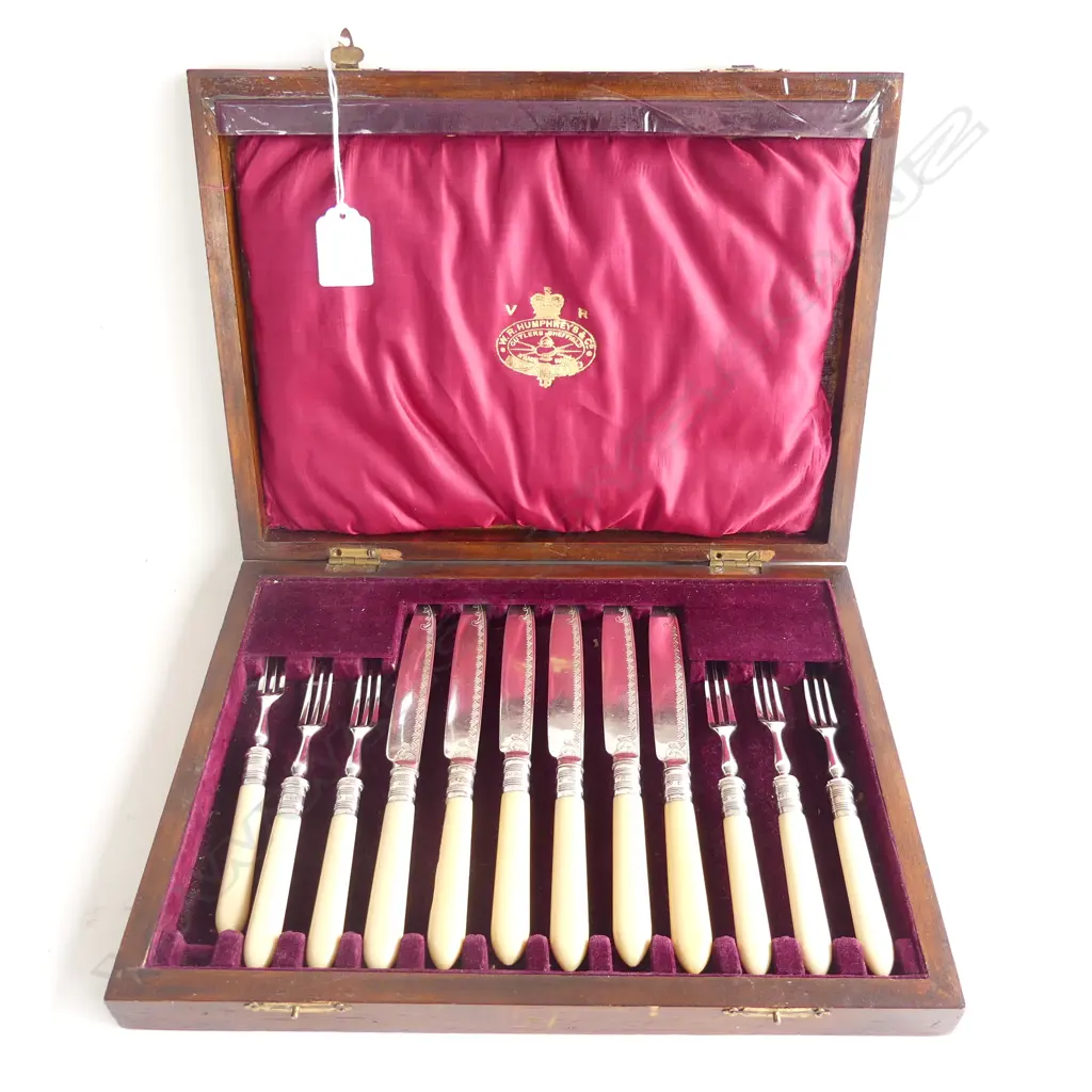 12 PCE FRUIT SET w. IVORINE HANDLES & STG TRIM Image 1++