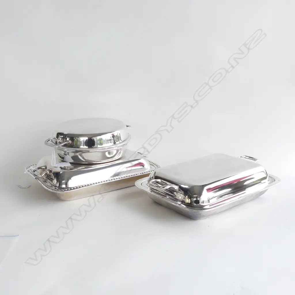 3 ASST GOOD SILVER PLATE SERVING DISHES WITH LIDS - 2 X L 280MM & 1 DIA 220MM Image 1++