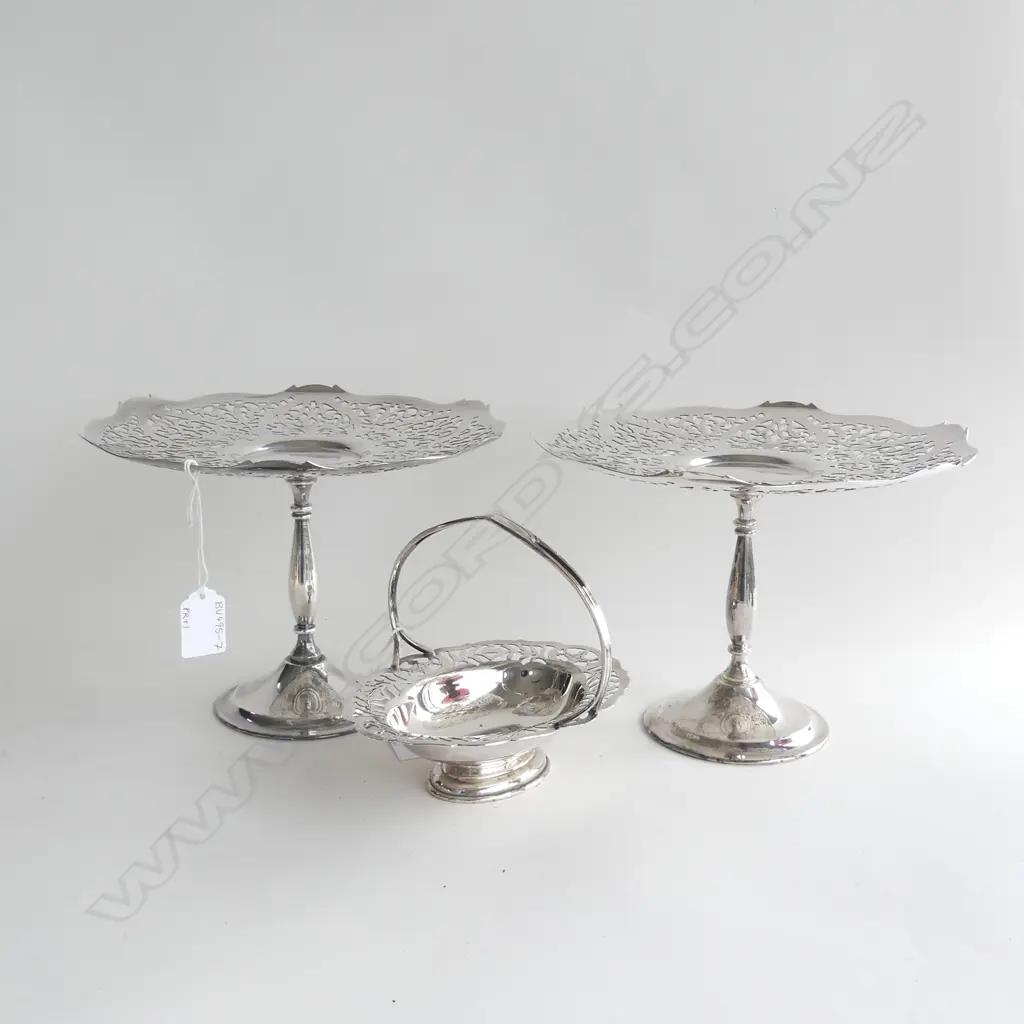PR TALL SILVER PLATE FOOTED CAKE STANDS (DIA 250MM) + DISH WITH HANDLE (L 170MM) Image 1++