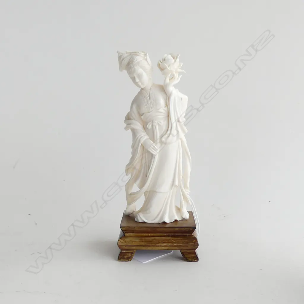 CARVED IVORY ORIENTAL LADY ON WOODEN STAND, H.145MM Image 1++
