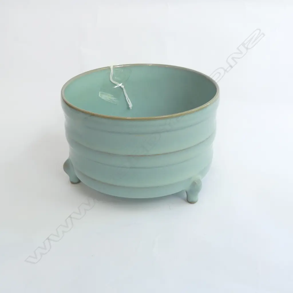 CHINESE CELADON INCENSE BURNER DIA 135MM Image 1++