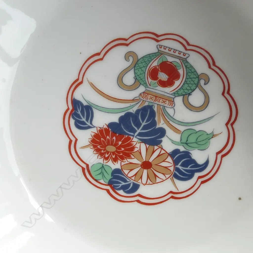 ORIENTAL IMARI STYLE BOWL - MAKER UNKNOWN DIA 210MM Image 1++