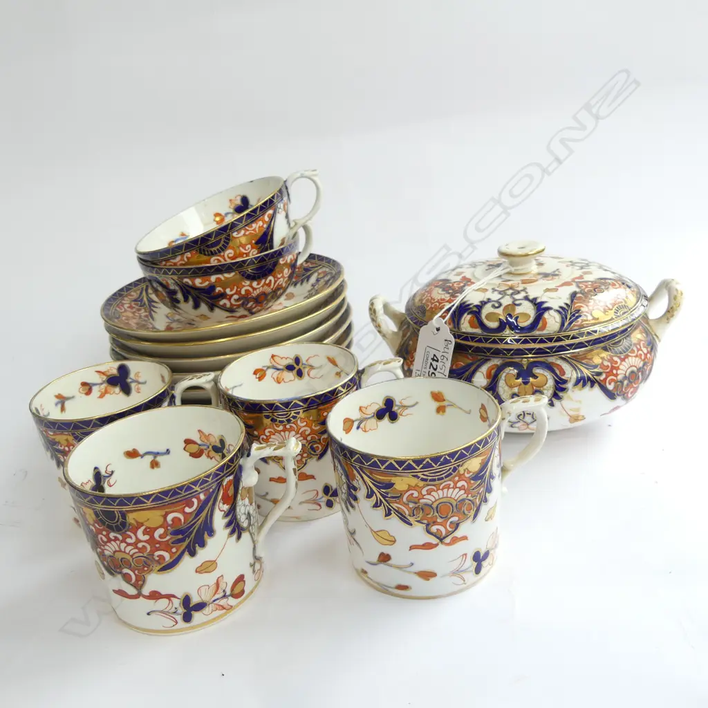 13 PCE PART 19thC DERBY IMARI TEA / COFFEE SET; 6 SAUCERS, 4 COFFEE CANS, 2 CUPS, LIDDED SUGAR BOWL Image 1++