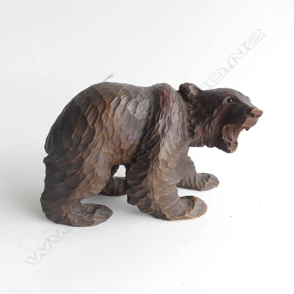 1960'S CARVED WOODEN BROWN BEAR L 200MM Image 1++