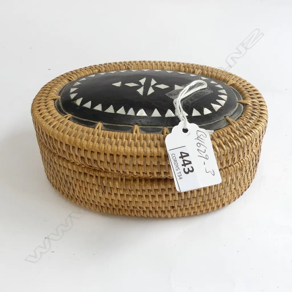  LOMBOK OVAL WOVEN BASKET wood mop panelled lid and base. L.140mm Image 1++