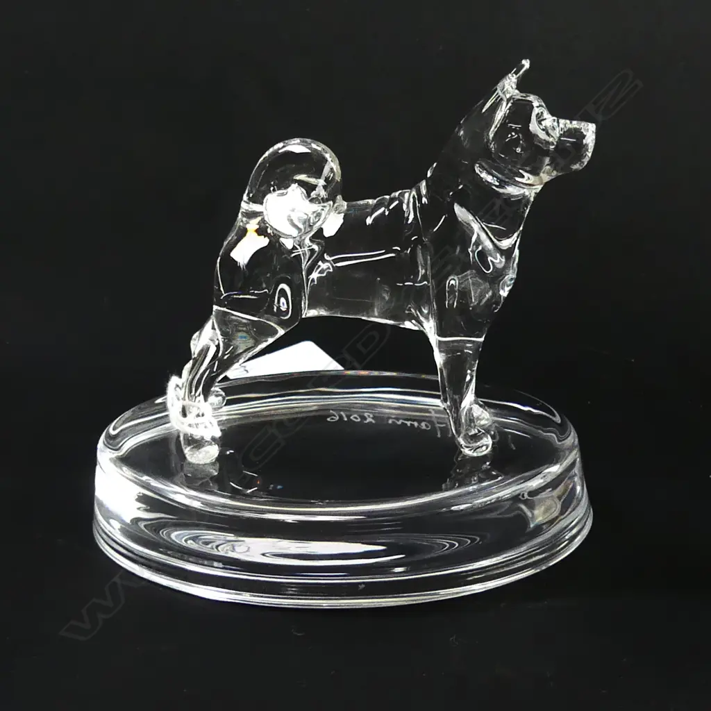 AKITA GLASS STATUETTE - SIGNED & DATED 'NEIL HARRIS 2016' Image 1++