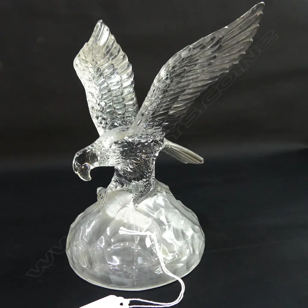 GLASS EAGLE H. 200MM Image 1++