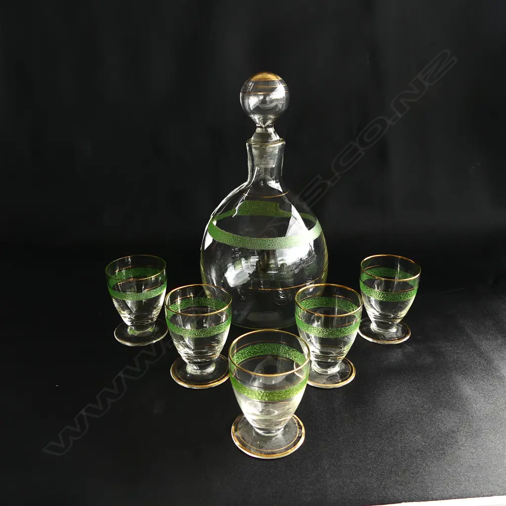 VINTAGE DECANTER & 5 SM GLASSES - CLEAR GLASS W GOLD & GREEN STRIPES Image 1++