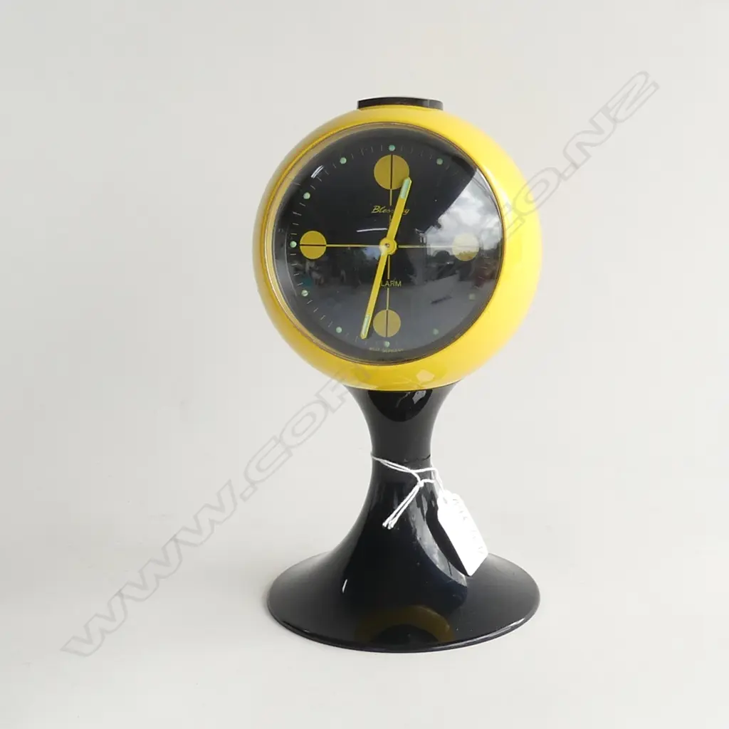 WESTERN GERMAN BLESSING YELLOW ALARM CLOCK ON STAND - WORKING H. 230MM Image 1++