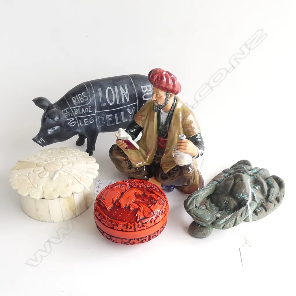 5 ITEMS; RESIN PIG, 2 LIDDED CONTAINERS - BONE & CINNABAR, LION DOOR KNOCKER, ROYAL DOULTON 'OMAR KHAYYAM' FIGURE H.165m Image 1++
