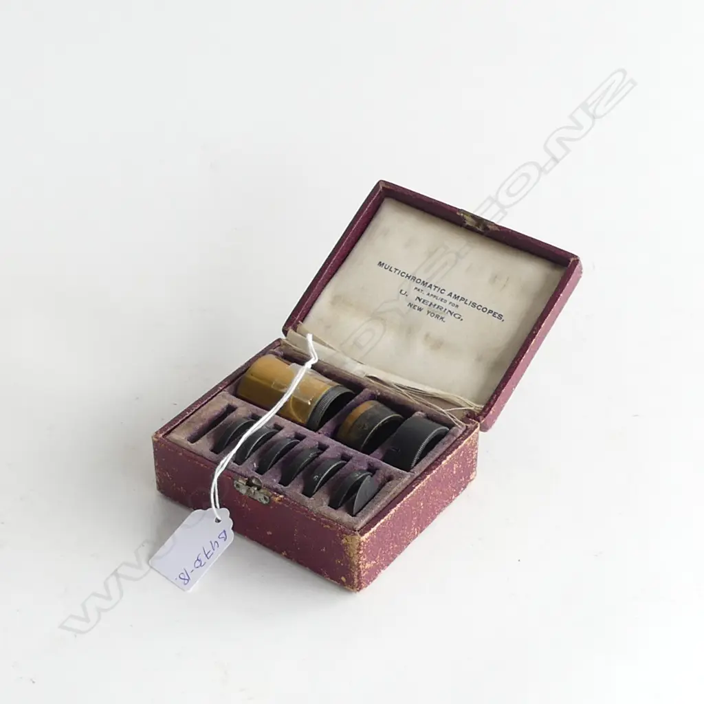 BOXED EARLY 20thC 'MULTICHROMATIC AMPLISCOPES. BRASS. MULTI LENS Image 1++