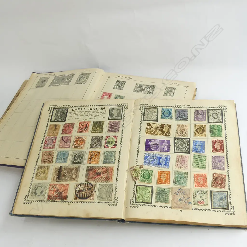 3 VINTAGE STAMP ALBUMS Image 1++