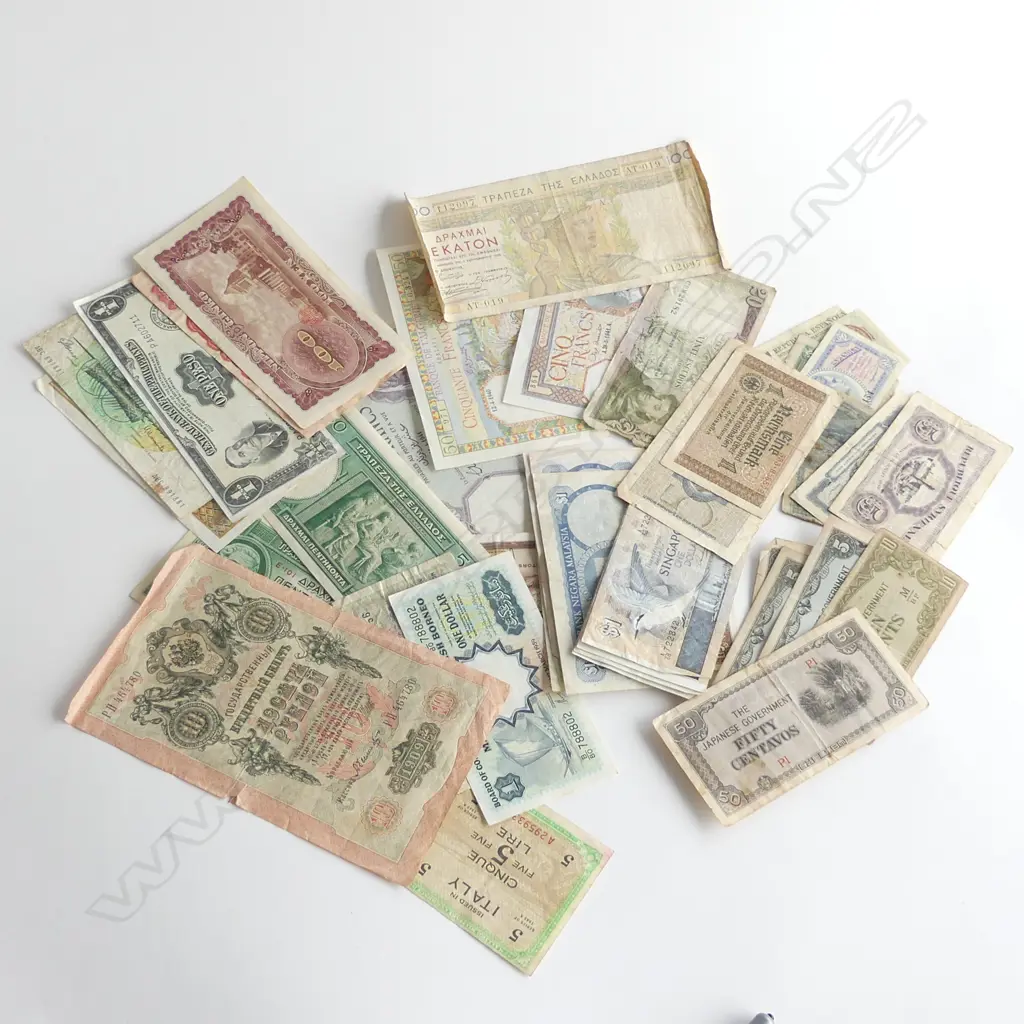 COLLECTION OLD WORLD BANKNOTES Image 1++