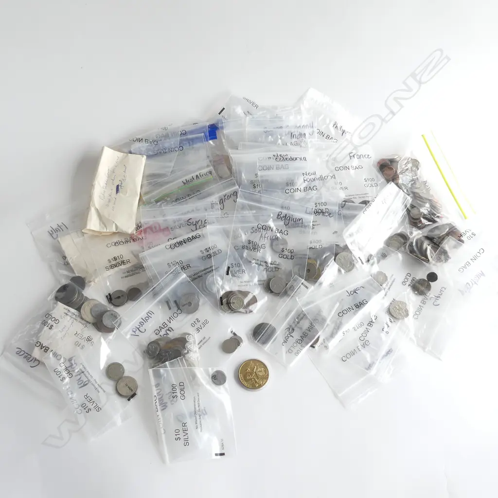 COLLECTION OLD WORLD COINAGE bag sorted to countries Image 1++