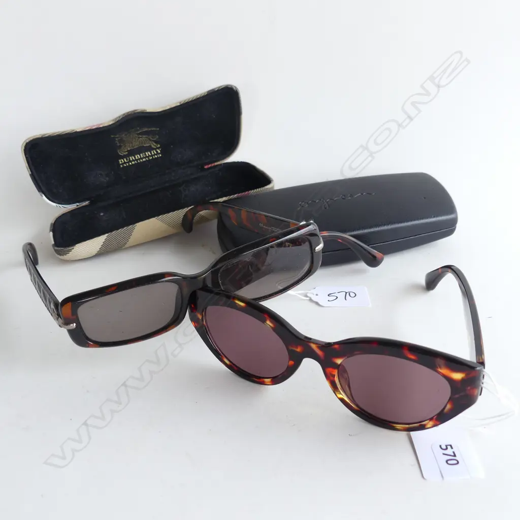 2 PRS SUNGLASSES; CHRISTIAN DIOR & OTHER CASED Image 1++