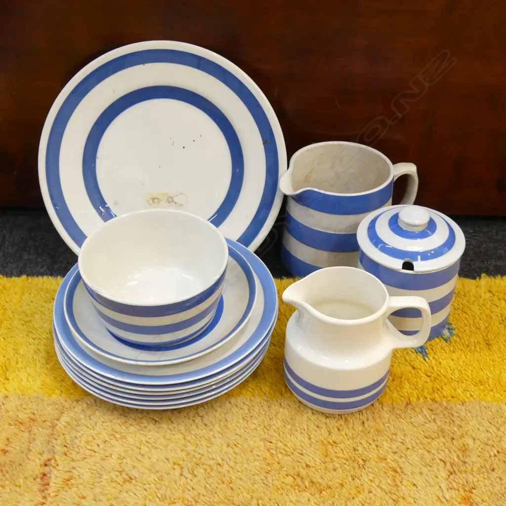 11 ASST PCS T G GREEN CORNISHWARE; PLATES, SUGAR BOWL, JUG ETC... + ONE OTHER JUG Image 1++