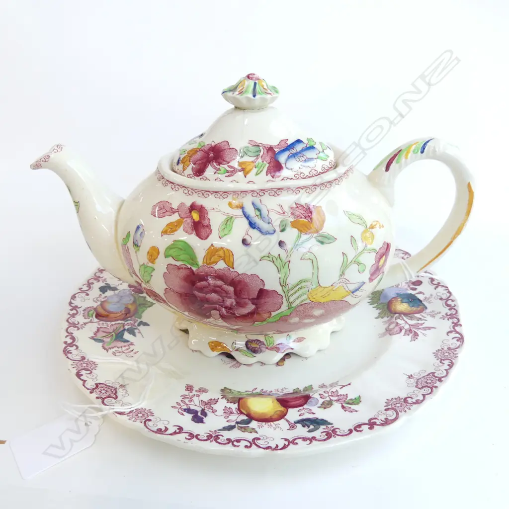 MASONS PINK REGENCY TEAPOT (REPAIRS TO LID) + MASONS FRUIT BASKET PLATE (DIA  220MM) Image 1++