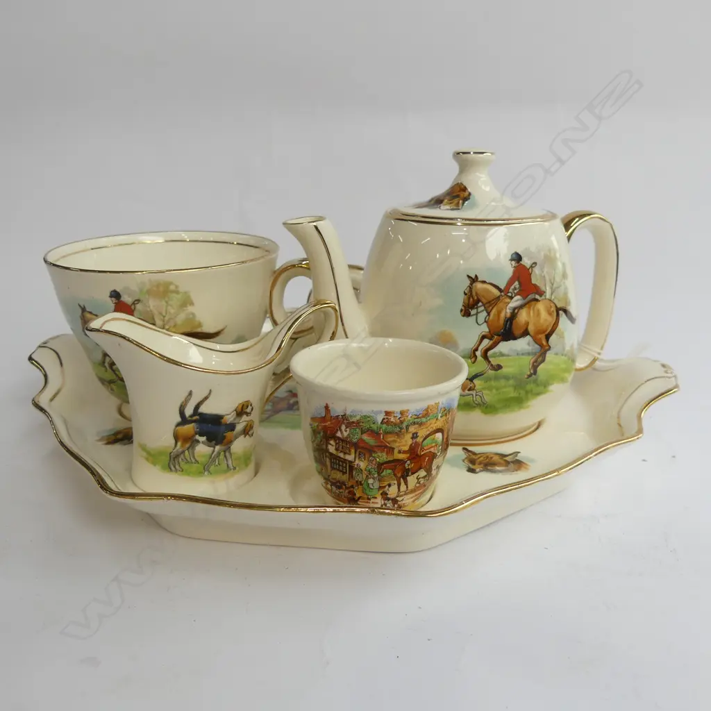 ROYAL WINTON HUNTING BREAKFAST TEA SET Image 1++