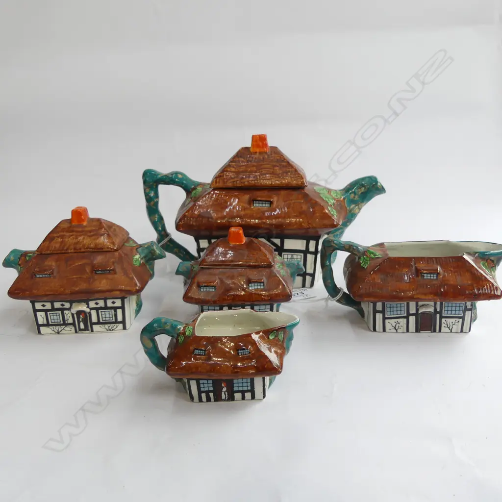 JOHN MADDOCKS 5 PCE COTTAGE PATTERN RUSTIC TEASET  Image 1++