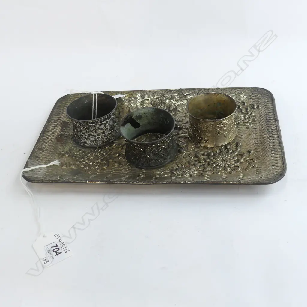 JAPANESE METAL CHRYSANTHEMUM TRAY & 3 NAPKIN HOLDERS Image 1++