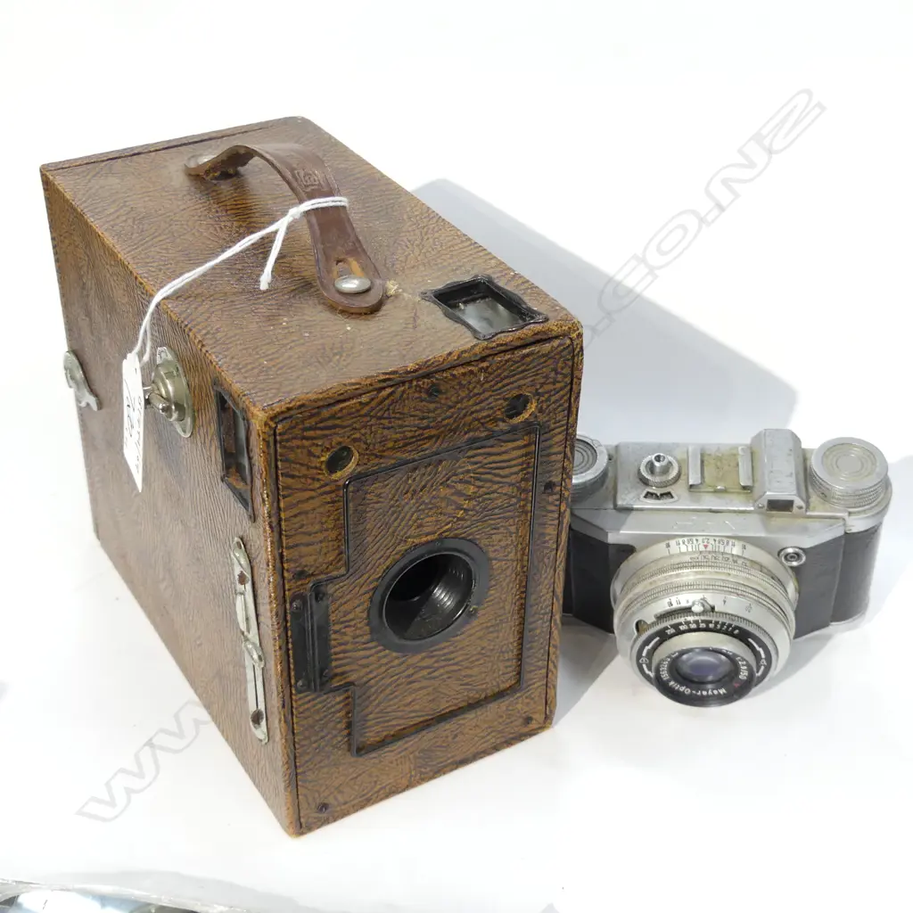 VINTAGE ENSIGN BOX CAMERA &ALTEX GERAMN HAND CAMERA 150mm Image 1++