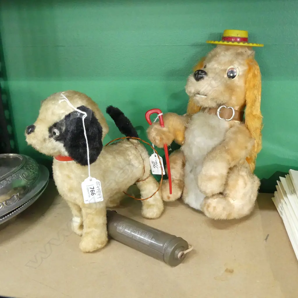 2 VINTAGE CLOCKWORK DOG TOYS 290mM Image 1++
