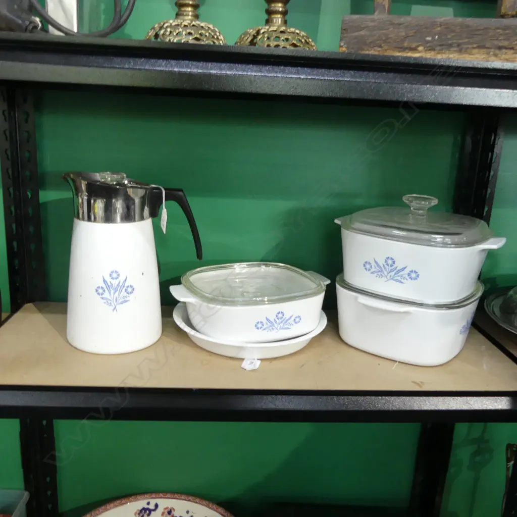 BLUE & WHITE CORNING WARE; 3 LG LIDDED CASSEROLE DISHES, PIE DISH & 10 CUP COFFEE PERCOLATER Image 1++