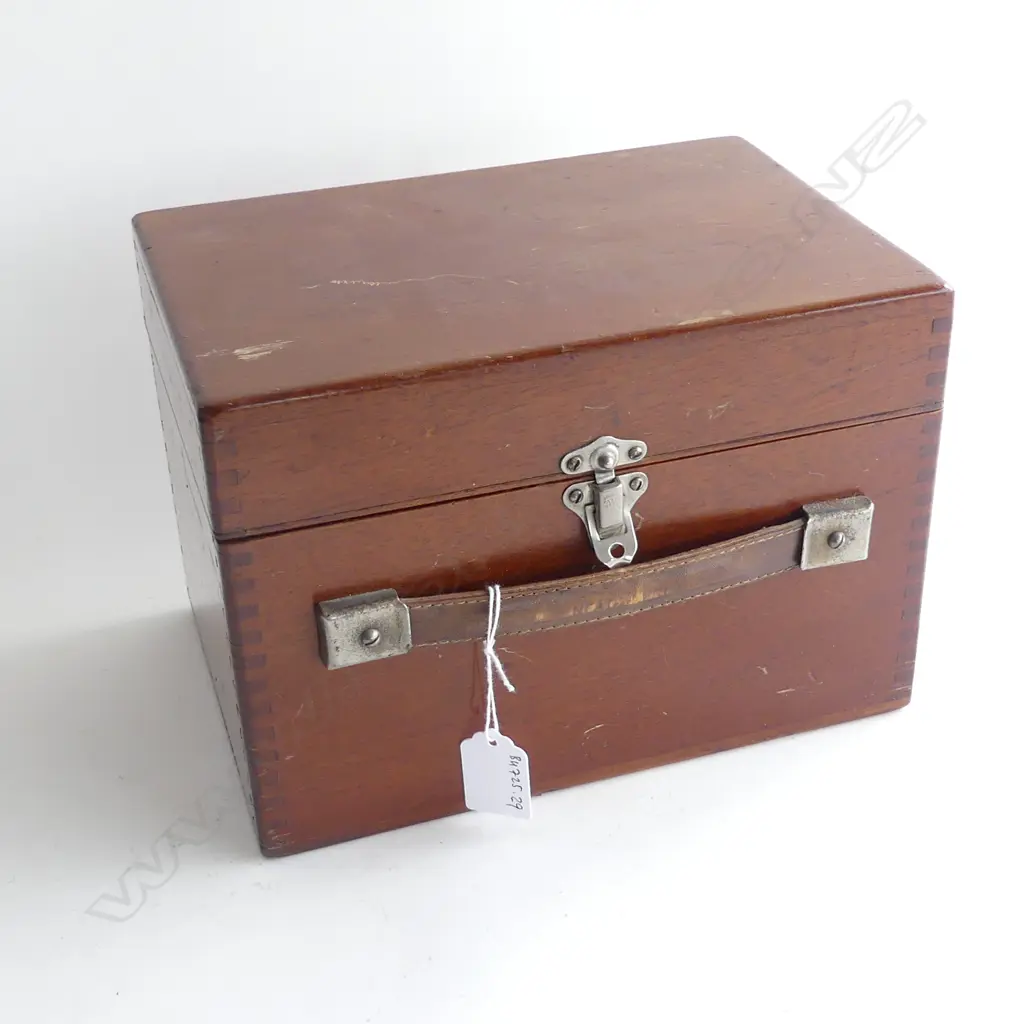 1930s 'EVERAY' HIGH FREQUENCY VIOLET RAY TREATMENT DEVICE in MAHOG CASE. W.250mm Image 1++