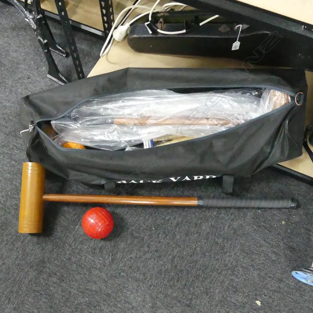 CROQUET SET IN BAG Image 1++