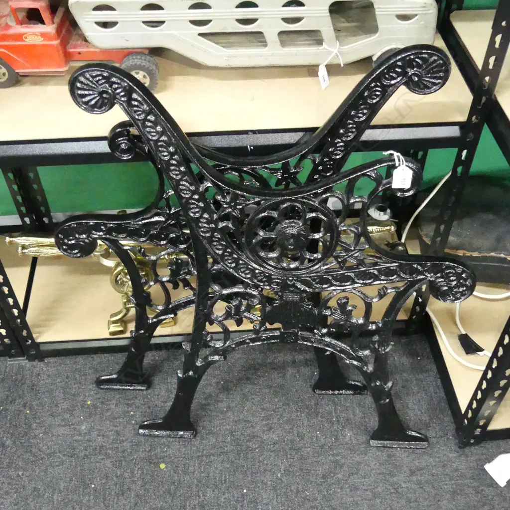 PR BLACK PAINTED VICTORIAN CAST IRON BENCH ENDS Image 1++