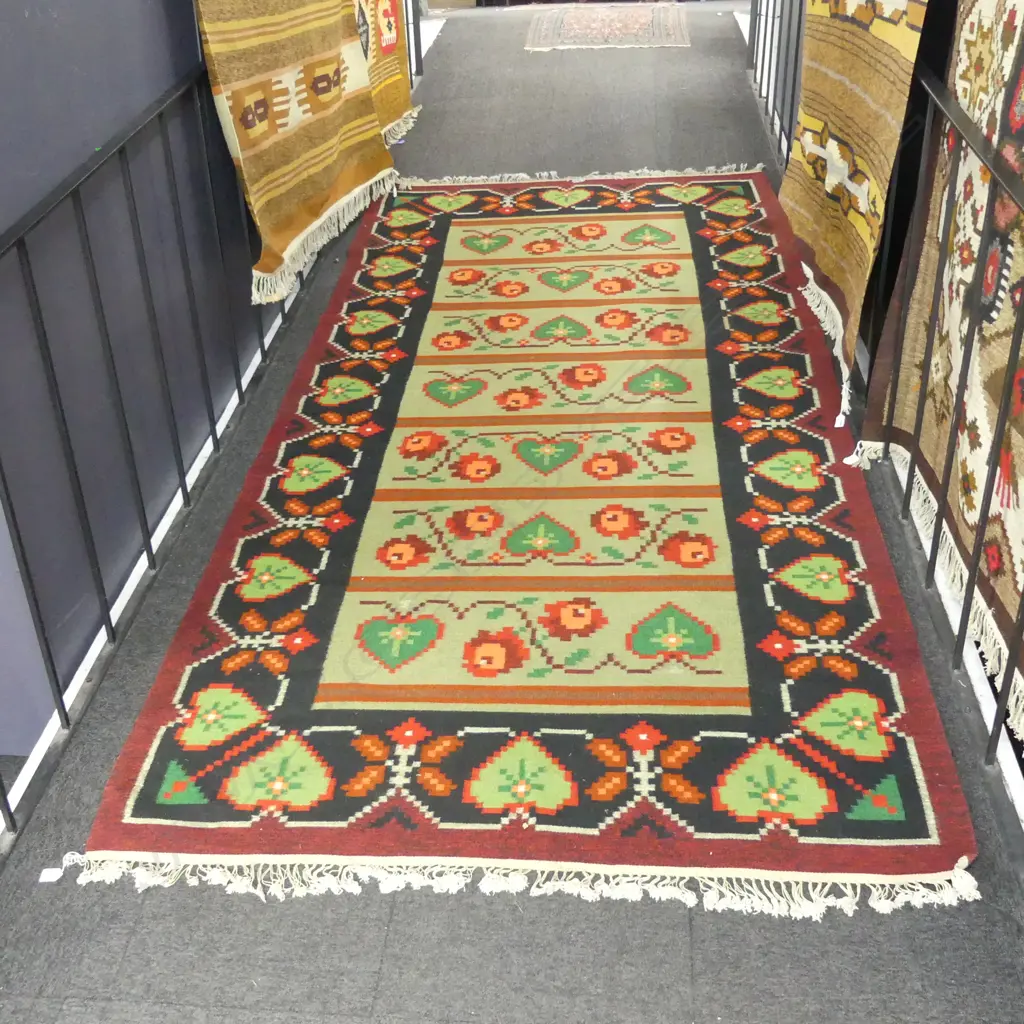 LARGE FLAT WEAVE RUG; FLORAL DESIGN w. BLACK BORDER 3015x1590mm Image 1++