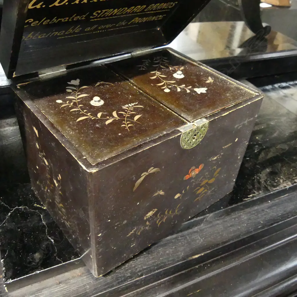 VINTAGE LACQUERED ORIENTAL TEA CADDY CHEST 230x170x185mm Image 1++