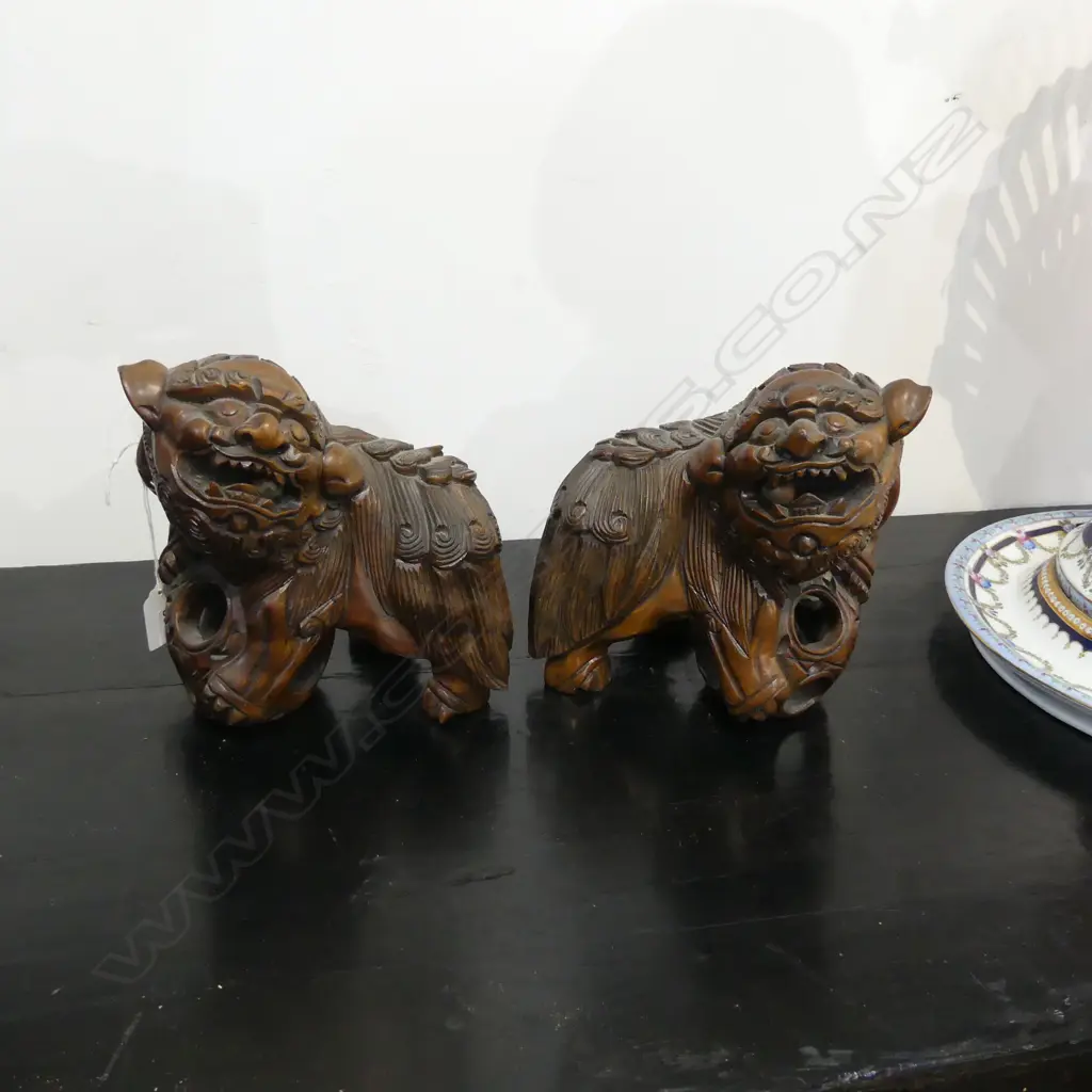 PR CARVED WOODEN FU DOGS H.200mm Image 1++