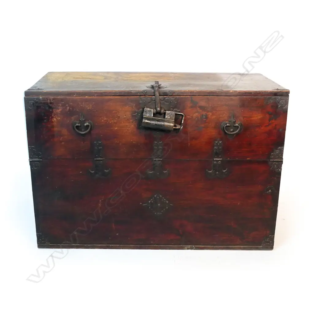 OLD LARGE ANTIQUE KOREAN CHEST, 1075 x 500 x 720mm Image 1++