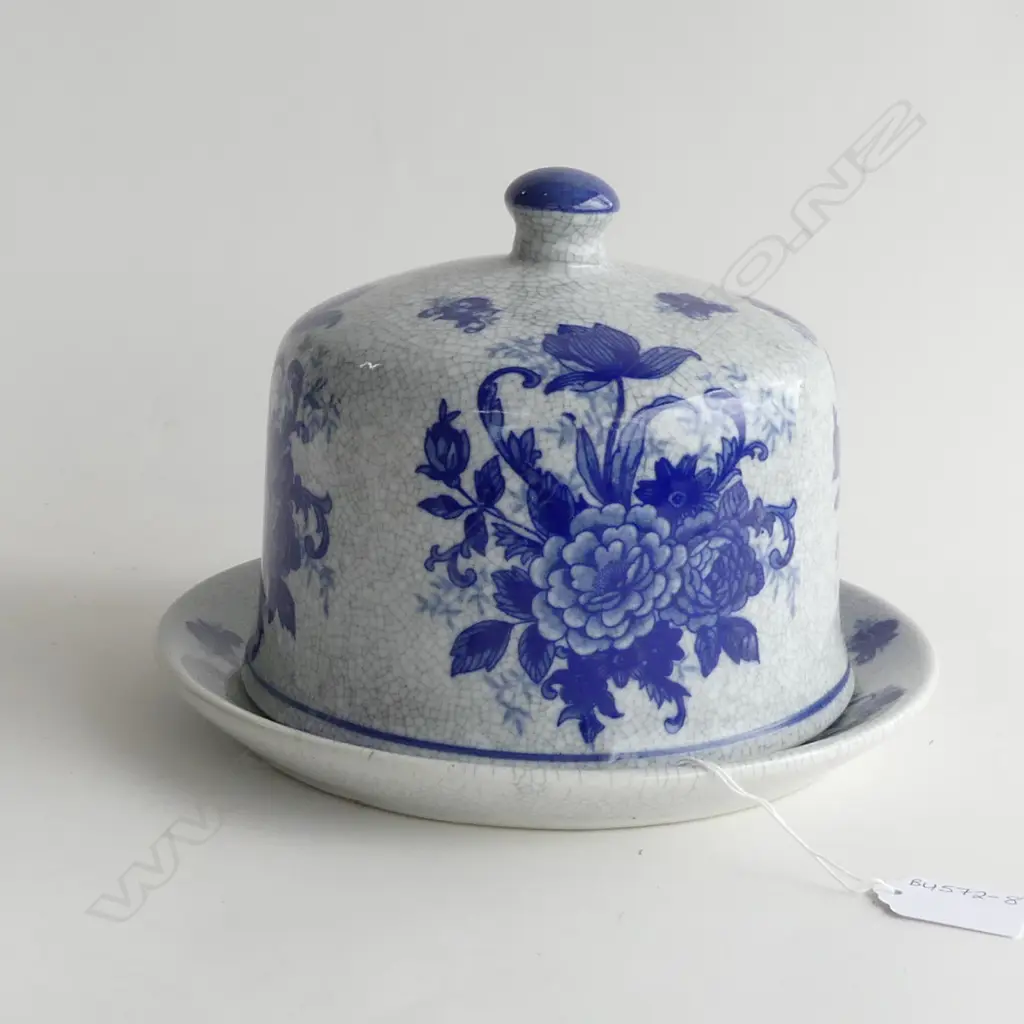 BLUE & WHITE CRACKLE GLAZE POTTERY CHEESE DISH & COVER DIA 230MM Image 1++