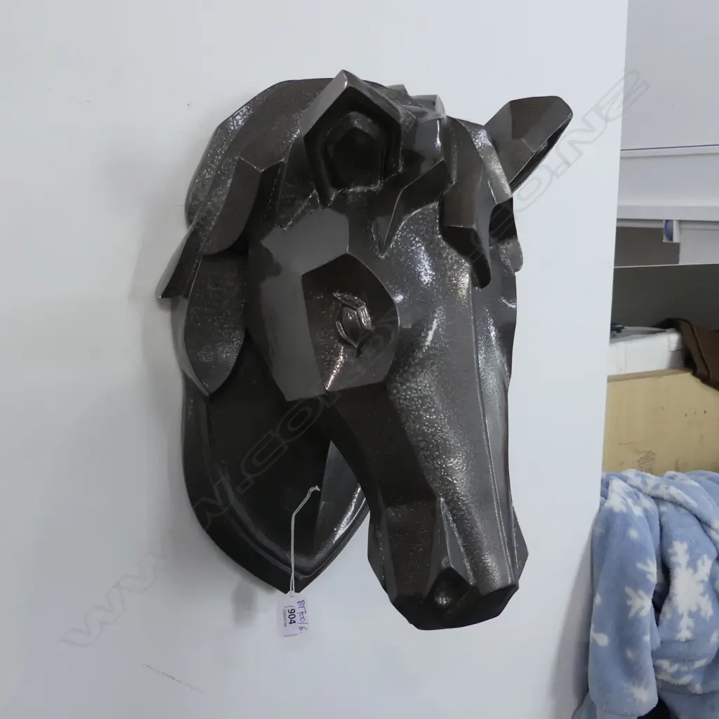 SILVER FINISH RESIN HORSES HEAD WALL ART H.400mm Image 1++