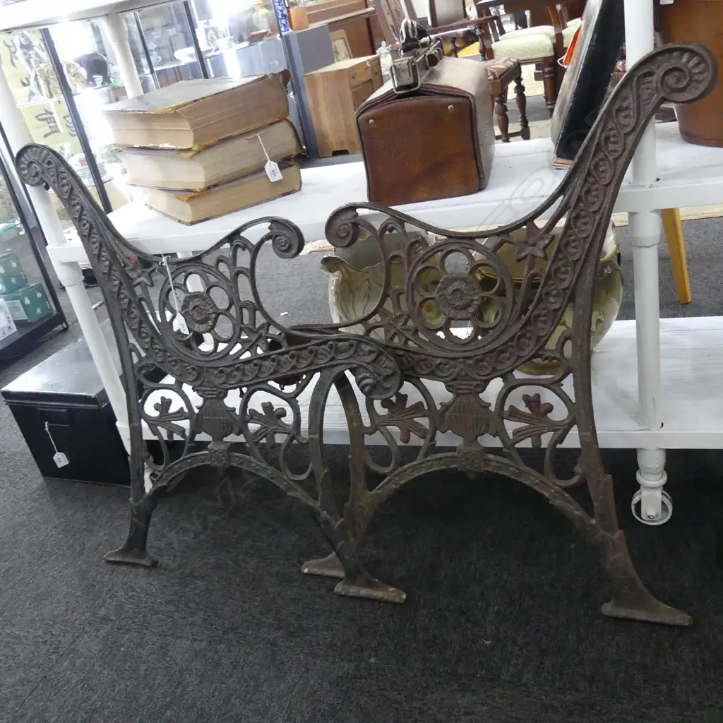 PR VICTORIAN CAST IRON BENCH ENDS H.750mm Image 1++