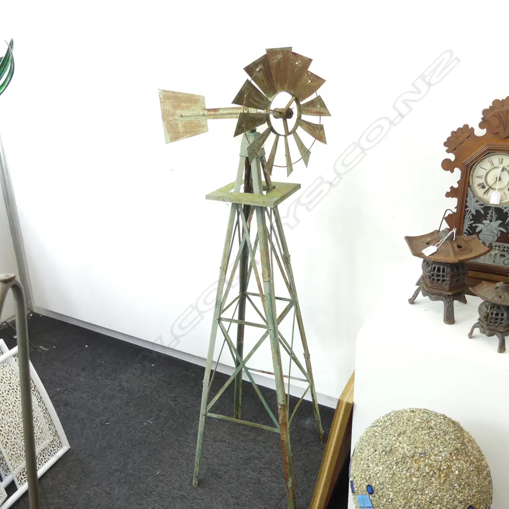 VINTAGE TALL DISTRESSED GREEN METAL GARDEN WEATHER VANE  H. 1450MM Image 1++