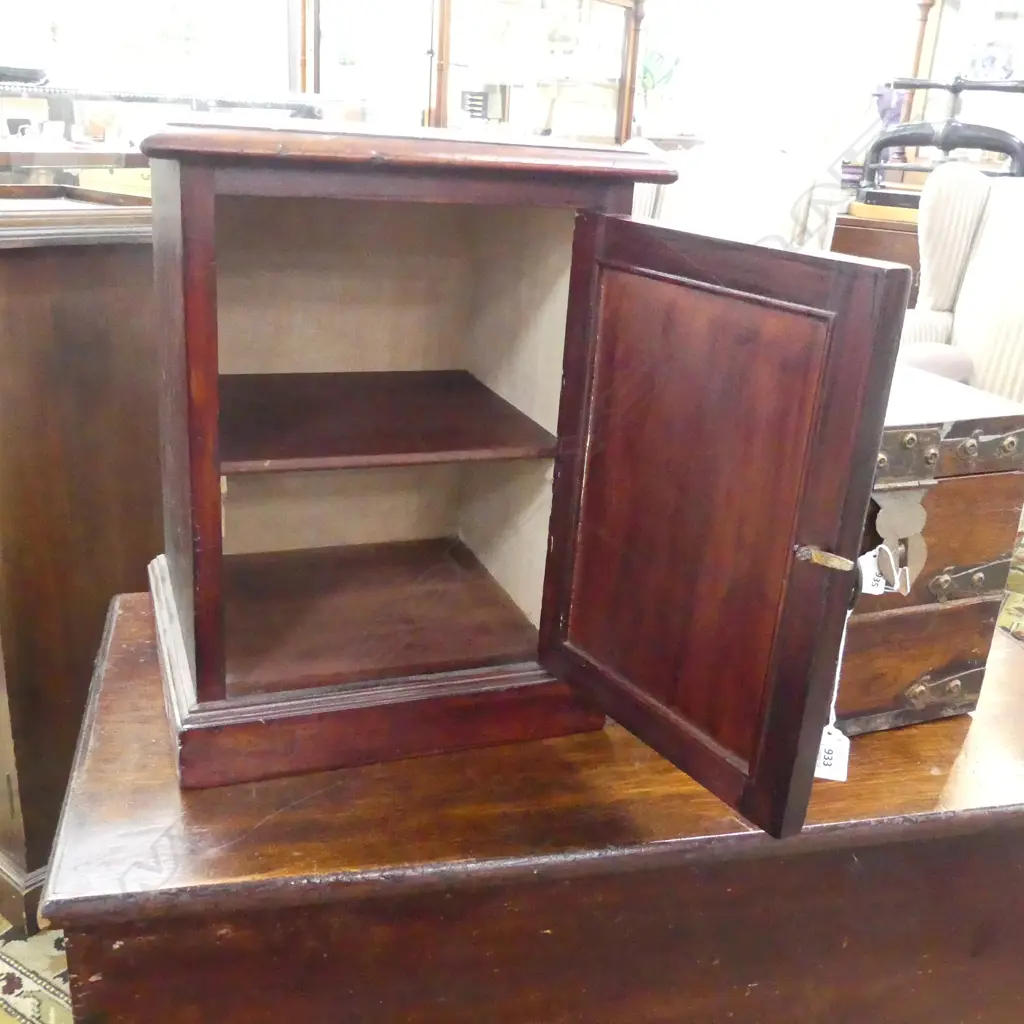 SML VINTAGE CABINET 345x300x460mm Image 1++